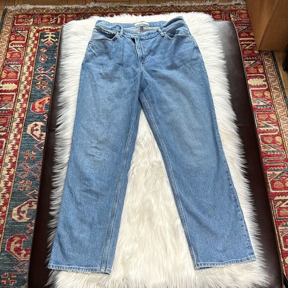 Abercrombie The 90’s Straight Ultra High Rise Jeans - Picture 2 of 6